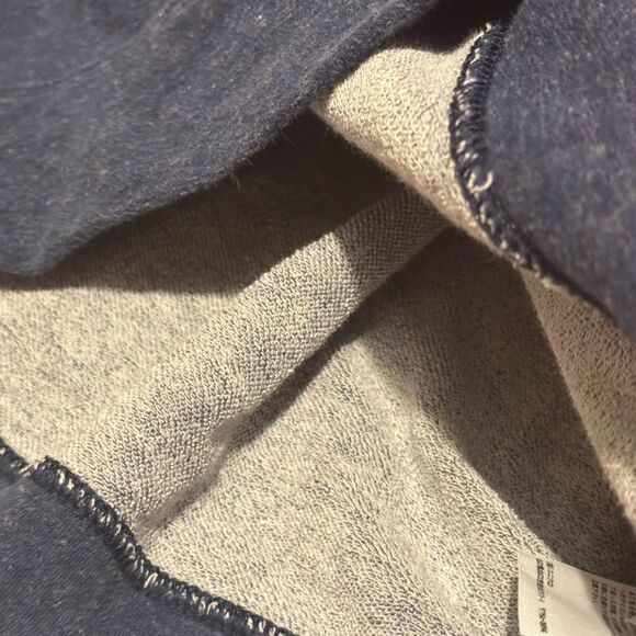 UNIQLO Men's Large 2 striped sweater warm - Picture 6 of 8